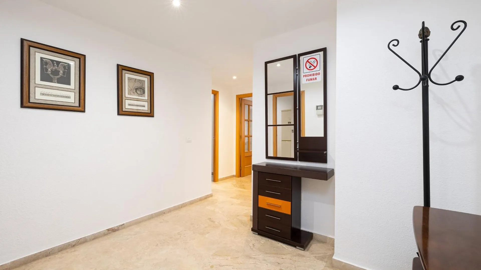 H2M Teatinos Pool & Terrace Apartman Málaga 0*,